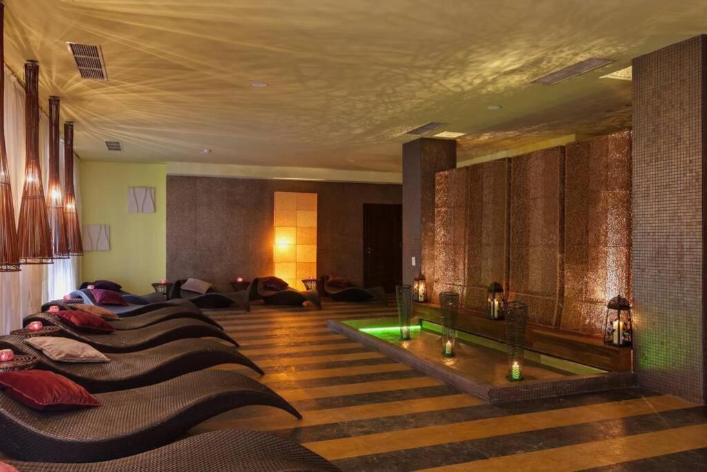 Апартамент Barcelo Royal - Prestige